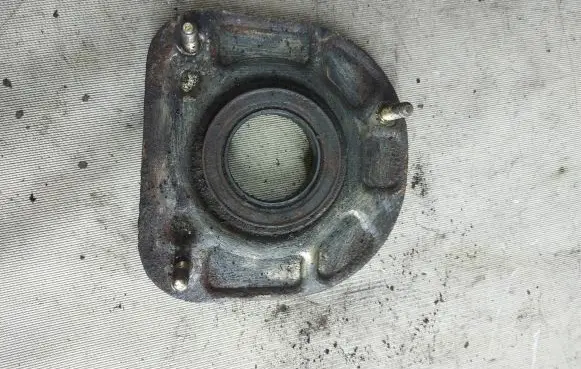 Volvo XC90 Front upper strut mount 30647763