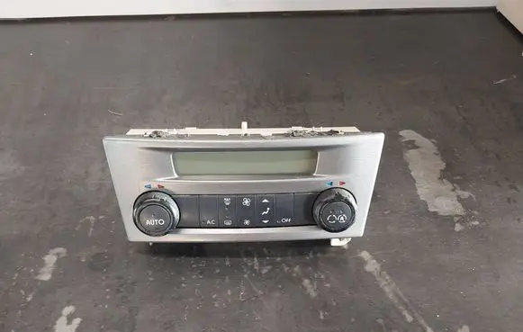 Renault Laguna II Climate control/heater control trim 8200264429