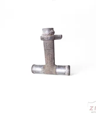 Engine coolant pipe/hose