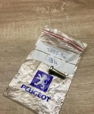 Peugeot 508 Nuts/bolts 352250