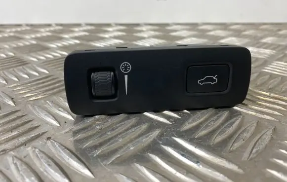 Volvo XC60 Tailgate opening switch 31443873