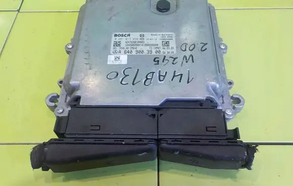 Mercedes-Benz B W245 Engine control unit/module A6409003900 14AB130
