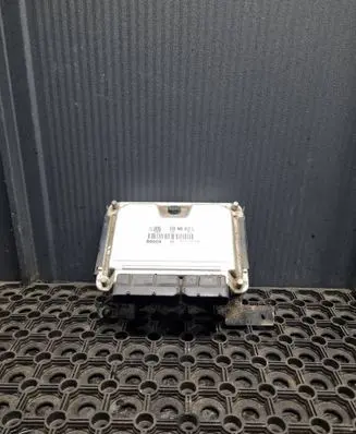 Volkswagen Bora Engine control unit/module 038906012L 28SA4242 0281010112