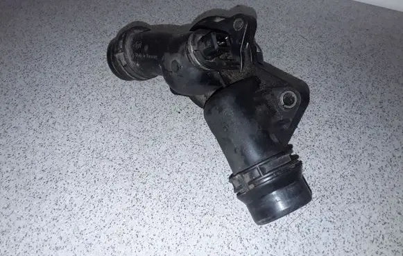 BMW 5 E60 E61 Thermostat 1436824