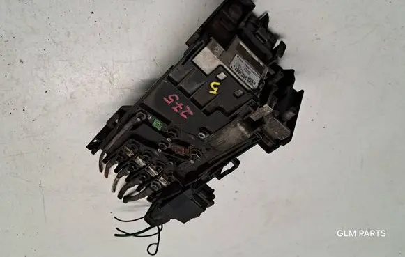 Peugeot 3008 I Fuse module 9666527580 28236841