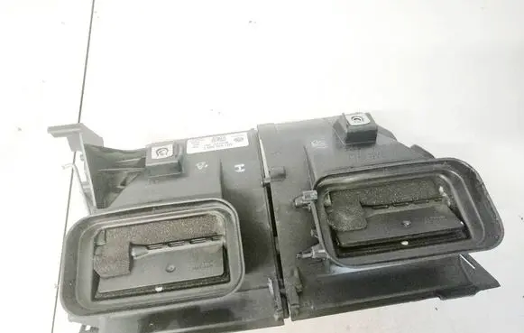 Volkswagen Phaeton Dash center air vent grill 3d1819509c