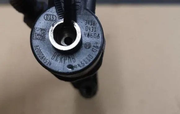 Renault Laguna II Fuel injector 0445110084