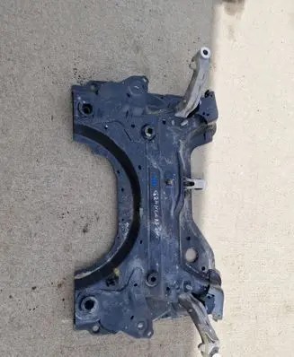 Opel Grandland X Front subframe 94703M01