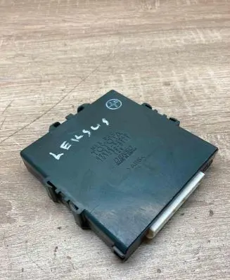 Lexus IS 220D-250-350 Parking PDC control unit/module 8967053040 1012380111