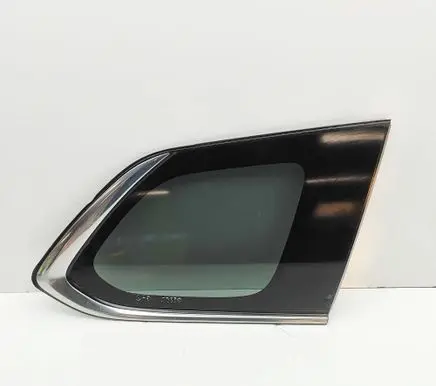 Mitsubishi Outlander Rear side window 6121A504