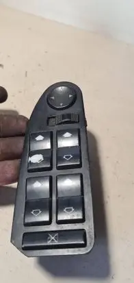 BMW 5 E39 Electric window control switch 8368952 03725085
