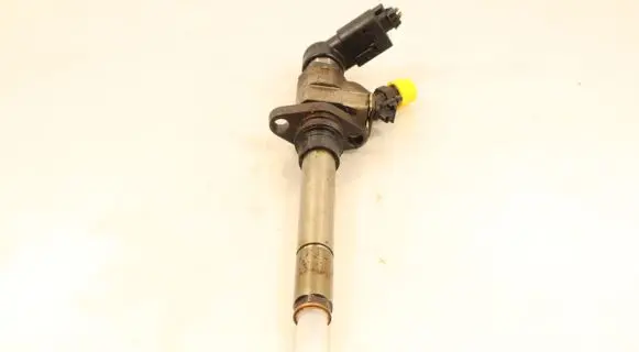 Citroen C4 II Picasso Fuel injector 9658194180