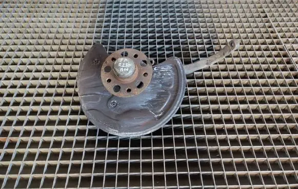 Mercedes-Benz SL R230 Front wheel hub spindle knuckle