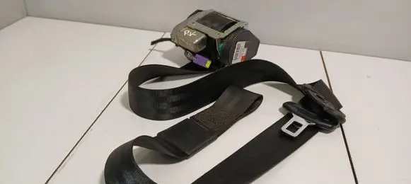 Audi A3 S3 8P Front seatbelt 8P3857705B