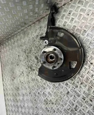 Land Rover Range Rover Sport L320 Front wheel hub spindle knuckle 8H323K185