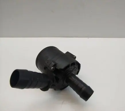 Ford Mondeo MK V Electric auxiliary coolant/water pump DG9318D473EB