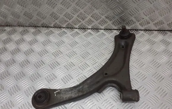 Suzuki Liana Front control arm