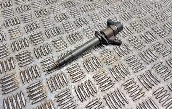 Volvo S60 Fuel injector 0445110078 8658353