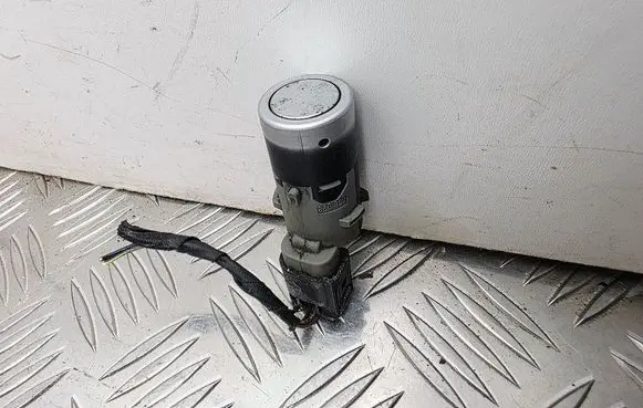BMW 5 E60 E61 Parking PDC sensor 6940475 6938742