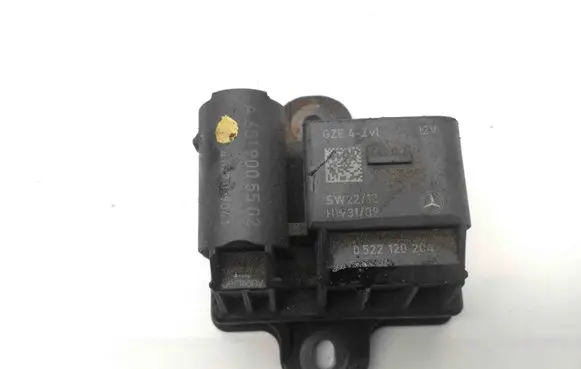 Mercedes-Benz C W204 Glow plug pre-heat relay A6519005502