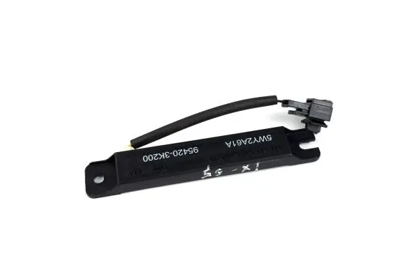 Hyundai ix 55 Aerial antenna amplifier 954203k200