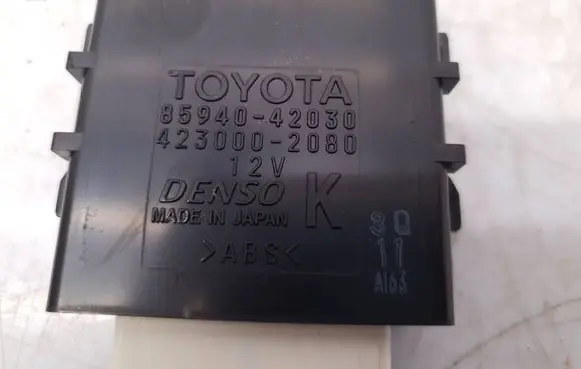 Toyota RAV 4 (XA40) Window control relay 8594042030 4230002080