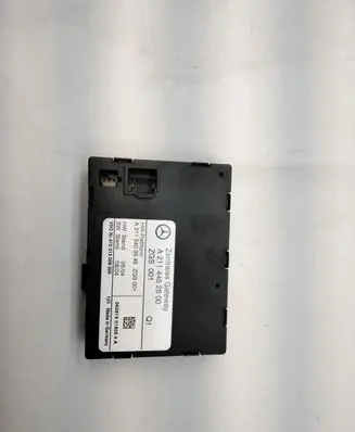 Mercedes-Benz E W211 Gateway control module A2114452600 ZGS001