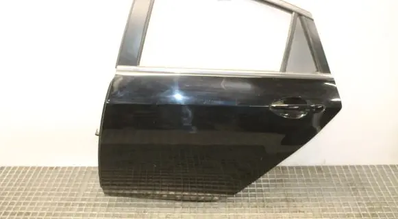 Mazda 6 Rear door