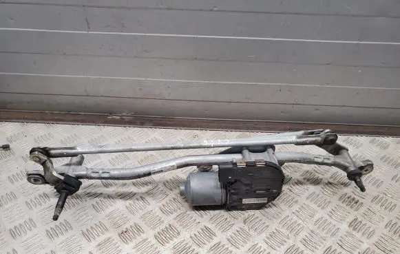 Audi A6 S6 C7 4G Front wiper linkage and motor 4G1955119 4G1955023C