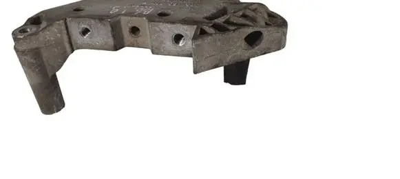 Volkswagen PASSAT B6 Engine mounting bracket 03G199207F