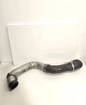BMW 5 E60 E61 Intercooler hose/pipe 7789052