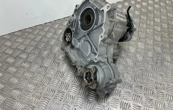 BMW 3 F30 F35 F31 Gearbox transfer box case 8623346