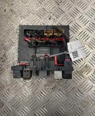 Volkswagen PASSAT B6 Comfort/convenience module 3C0937049E