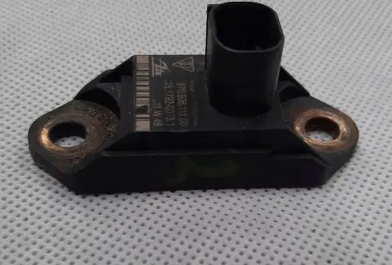 Porsche Panamera (970) Airbag deployment crash/impact sensor 97060611100