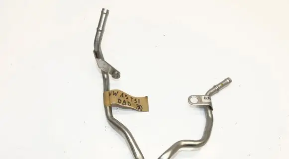 Volkswagen Tiguan Engine coolant pipe/hose 05E121497A