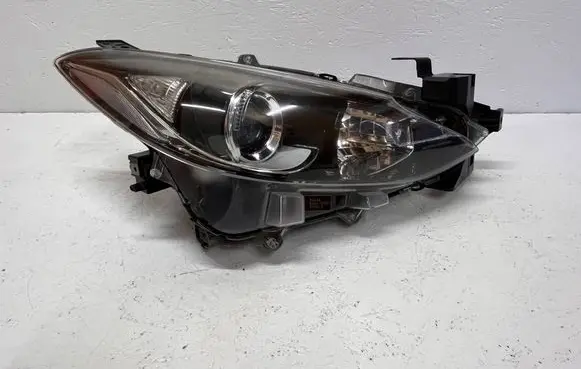 Mazda 3 III Headlight/headlamp BHR151030 8972254302 20141030