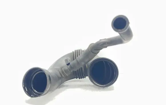 Mercedes-Benz E W211 Turbo air intake inlet pipe/hose A6460940297