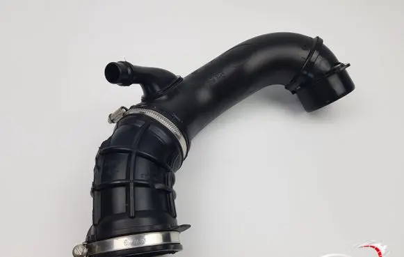 BMW 7 G11 G12 Intercooler hose/pipe 8621870