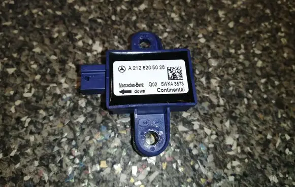 Mercedes-Benz E W212 Airbag deployment crash/impact sensor A2128205026