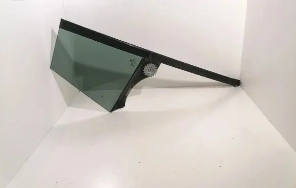 BMW 5 GT F07 Rear vent window glass 43R00128
