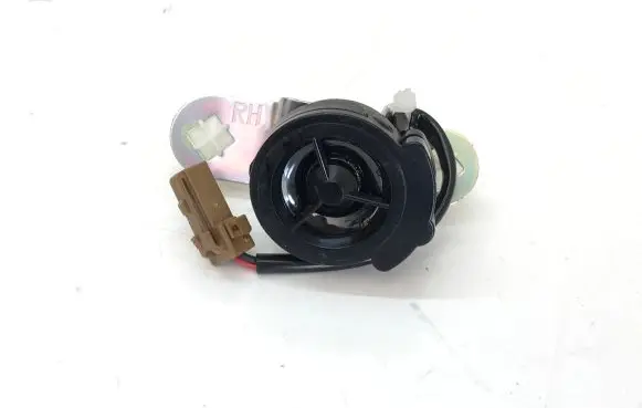 Front door high frequency speaker