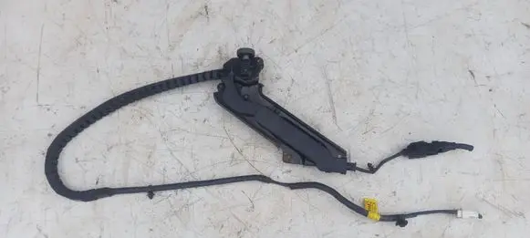 KIA Carnival Sliding door lower roller guide/hinge 