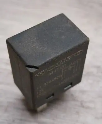 Volvo S70 V70 V70 XC Other relay 9441161