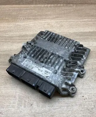 Volvo V50 Engine control unit/module ECU 30729518 5WS40212G
