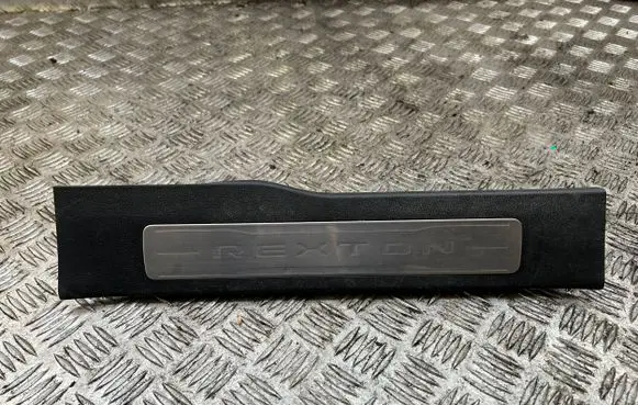 SsangYong Rexton Rear sill trim cover 7729136000