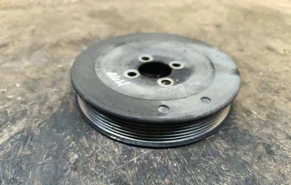 Alfa Romeo Mito Crankshaft pulley 285330
