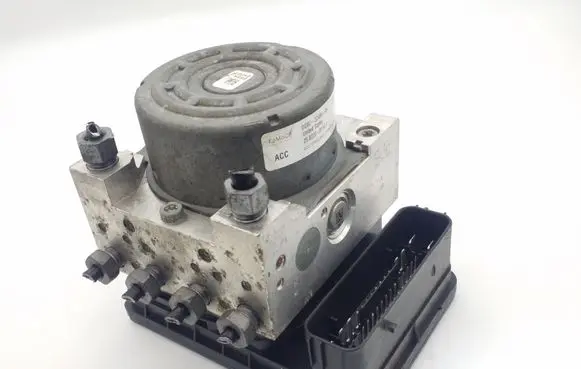 Ford Fusion II ABS Pump DG9C2C219AH 28515195083