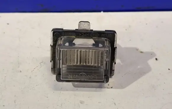 Mercedes-Benz E W212 Number plate light A2218200456