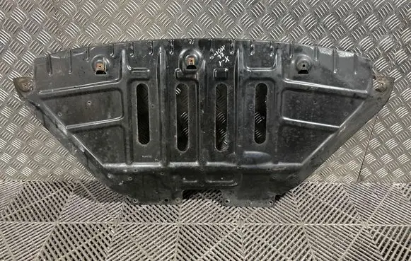 BMW X1 E84 Engine splash shield/under tray 