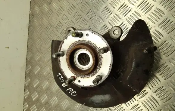 Hyundai Tucson TL Front wheel hub 186D2R